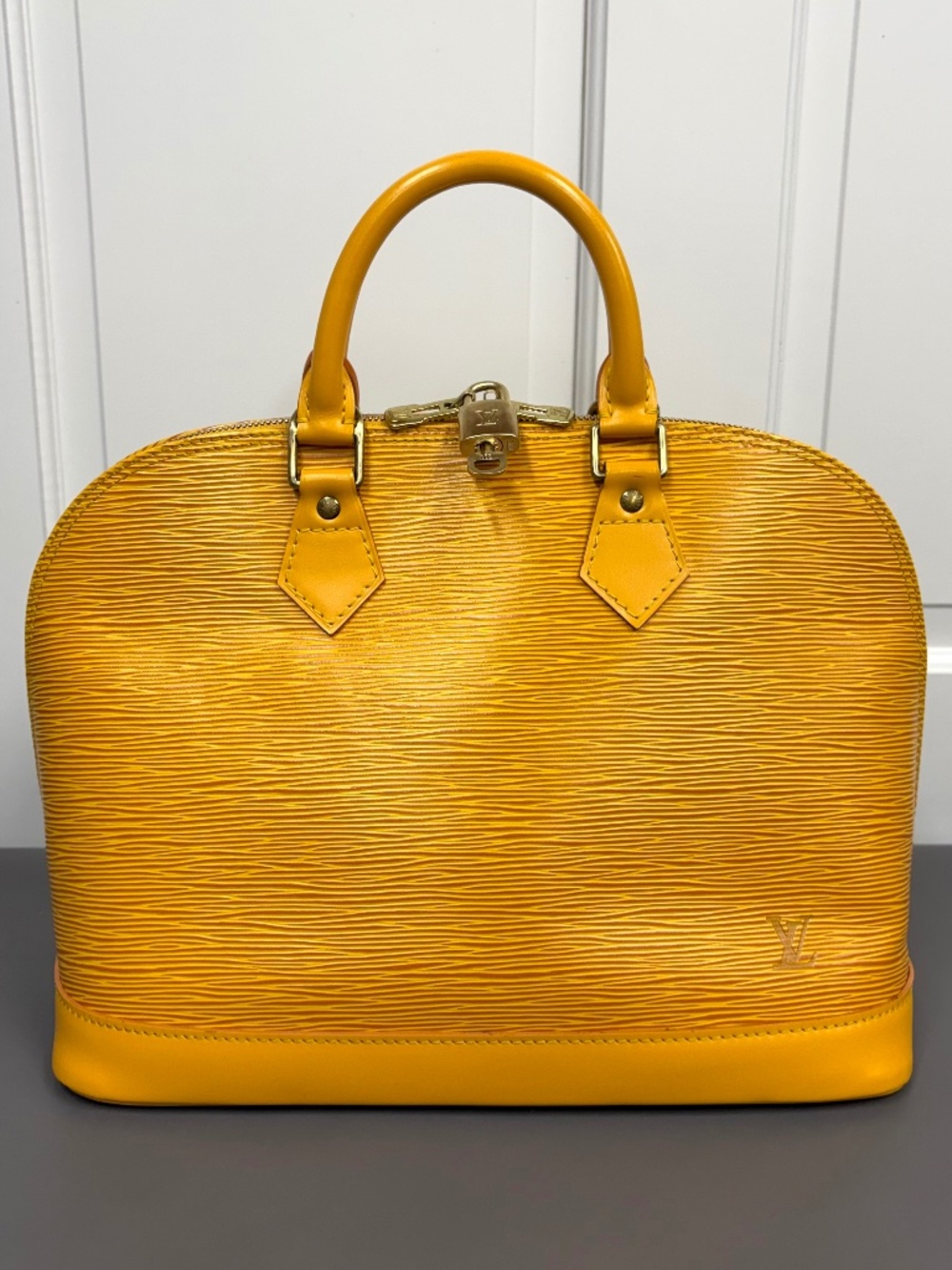 Authentic Alma Louis Vuitton Yellow Epi Leather Satchel-Purple Suede Lining